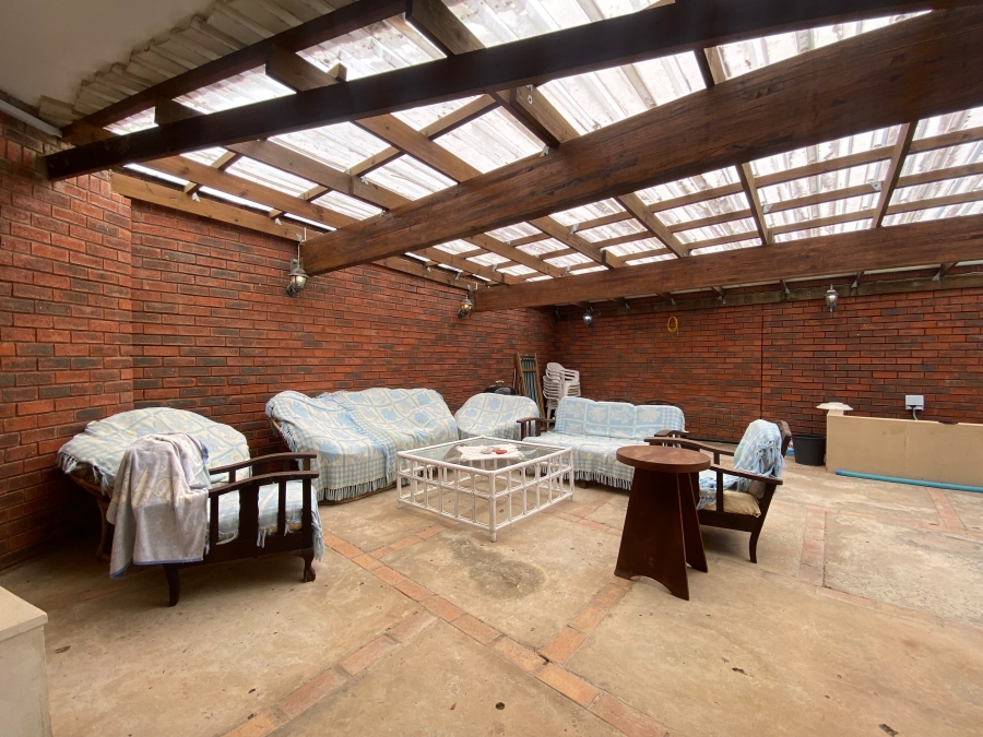 5 Bedroom Property for Sale in Cintsa East Eastern Cape